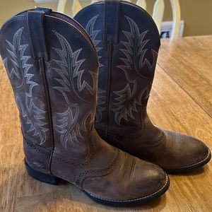 Woman’s Ariat boots